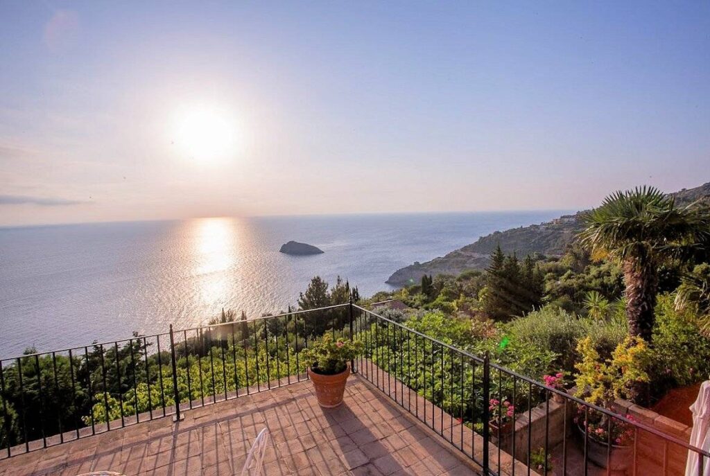 1615-Villa prestigiosa con ampio parco piscina e vista mare-Monte Argentario-7 Agenzia Immobiliare ASIP