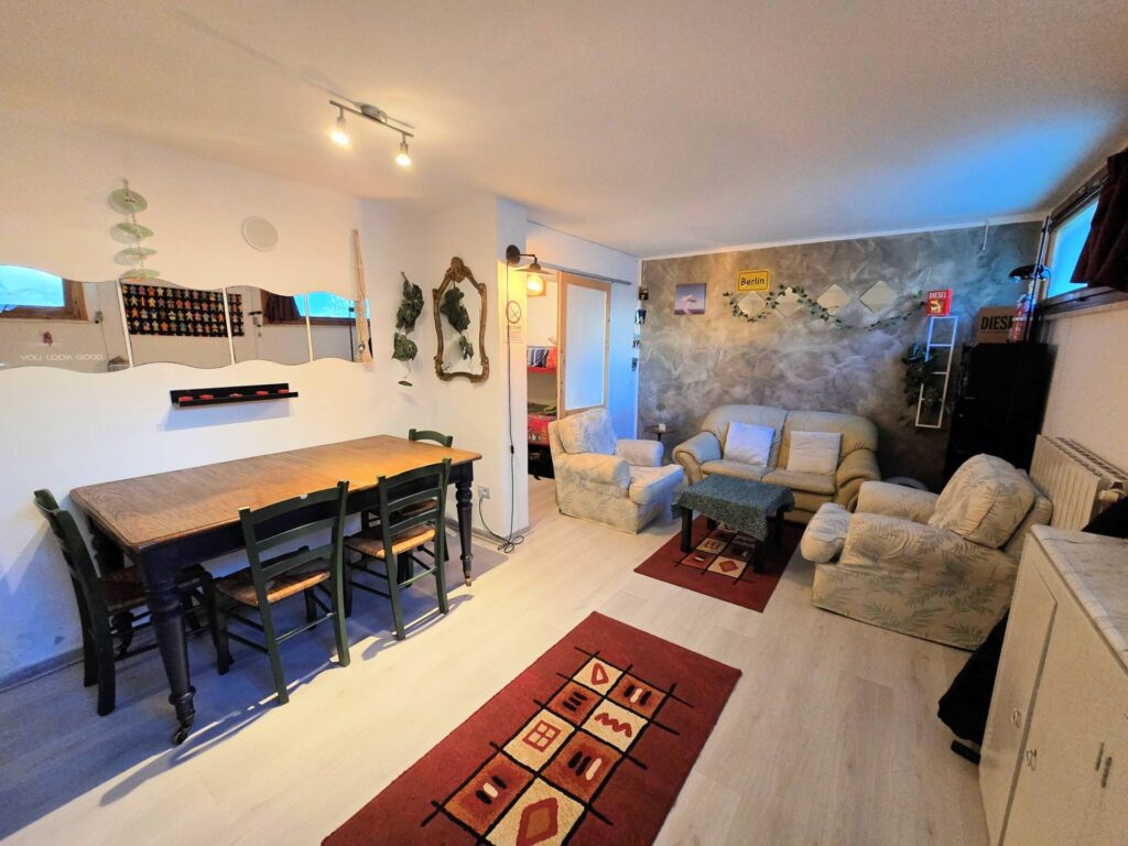 1631-Porzione di villa bifamiliare composta da due appartamenti a 50 metri dal mare-San Vincenzo-10 Agenzia Immobiliare ASIP