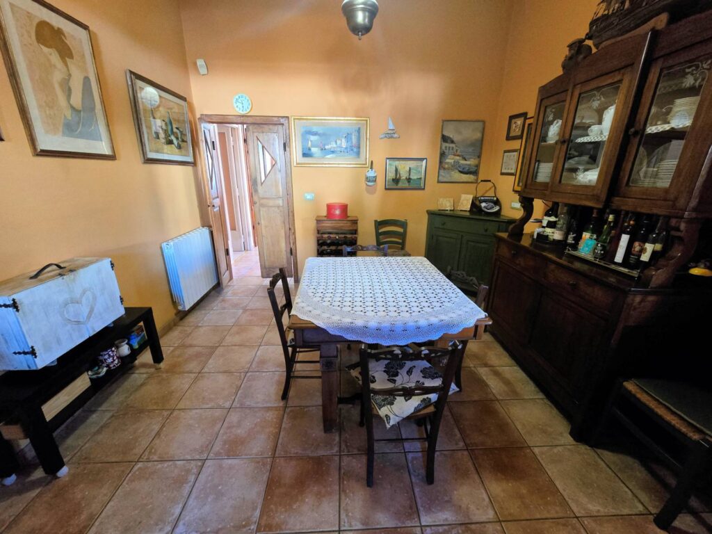 1631-Porzione di villa bifamiliare composta da due appartamenti a 50 metri dal mare-San Vincenzo-4 Agenzia Immobiliare ASIP