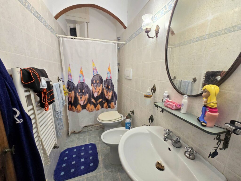 1631-Porzione di villa bifamiliare composta da due appartamenti a 50 metri dal mare-San Vincenzo-26 Agenzia Immobiliare ASIP