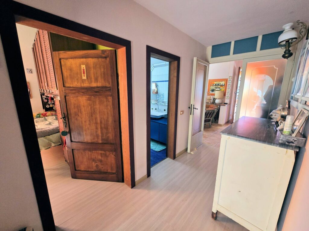 1631-Porzione di villa bifamiliare composta da due appartamenti a 50 metri dal mare-San Vincenzo-8 Agenzia Immobiliare ASIP