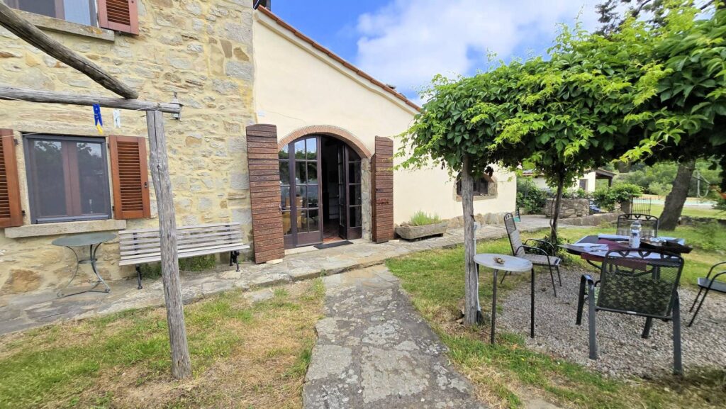 1636-Terratetto completamente ristrutturato con annesso piscina e vista panoramica-Roccastrada-7 Agenzia Immobiliare ASIP