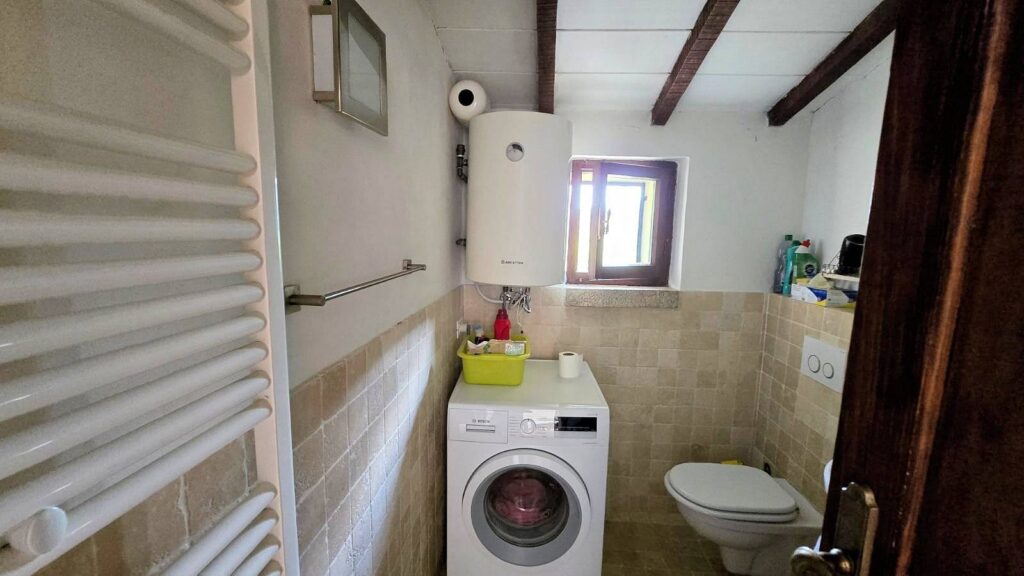 1636-Terratetto completamente ristrutturato con annesso piscina e vista panoramica-Roccastrada-35 Agenzia Immobiliare ASIP