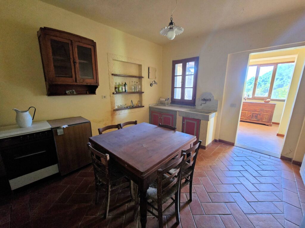 1639-Terratetto con giardino e vista mare-Pietrasanta-12 Agenzia Immobiliare ASIP