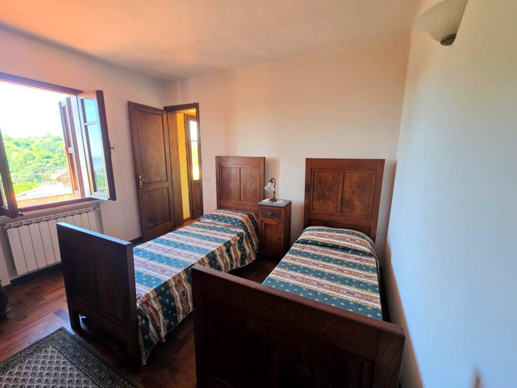 1639-Terratetto con giardino e vista mare-Pietrasanta-19 Agenzia Immobiliare ASIP