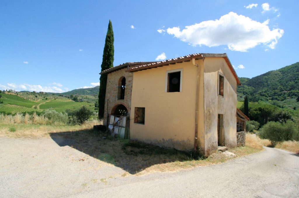 1069-Rustico da ristrutturare in posizione collinare-Quarrata-3 Agenzia Immobiliare ASIP