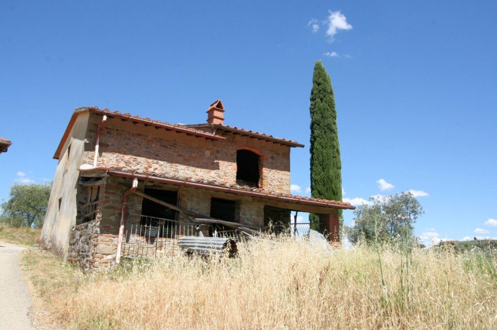 1069-Rustico da ristrutturare in posizione collinare-Quarrata-6 Agenzia Immobiliare ASIP