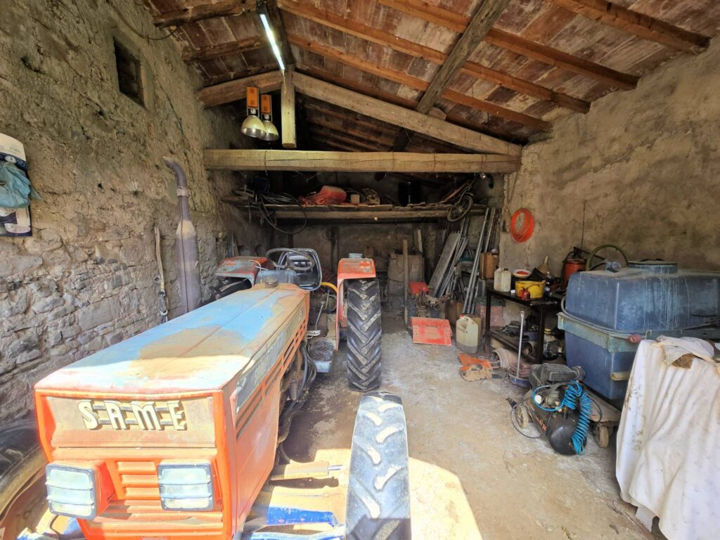 1647-Porzione terratetto di villetta bifamiliare con annessi e ampio terreno in posizione panoramica-Barberino di Mugello-30 Agenzia Immobiliare ASIP