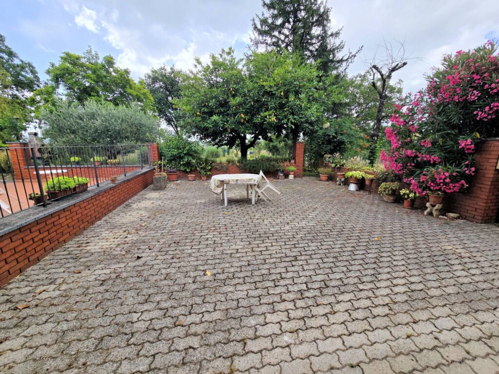 1647-Porzione terratetto di villetta bifamiliare con annessi e ampio terreno in posizione panoramica-Barberino di Mugello-16 Agenzia Immobiliare ASIP