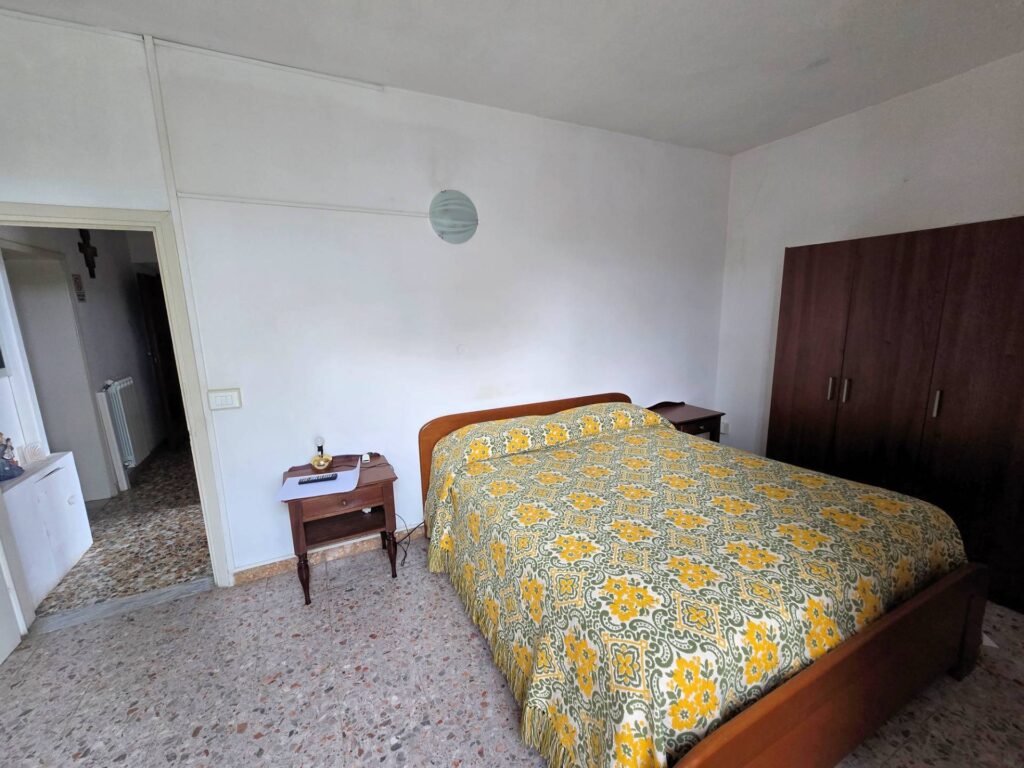 1647-Porzione terratetto di villetta bifamiliare con annessi e ampio terreno in posizione panoramica-Barberino di Mugello-23 Agenzia Immobiliare ASIP