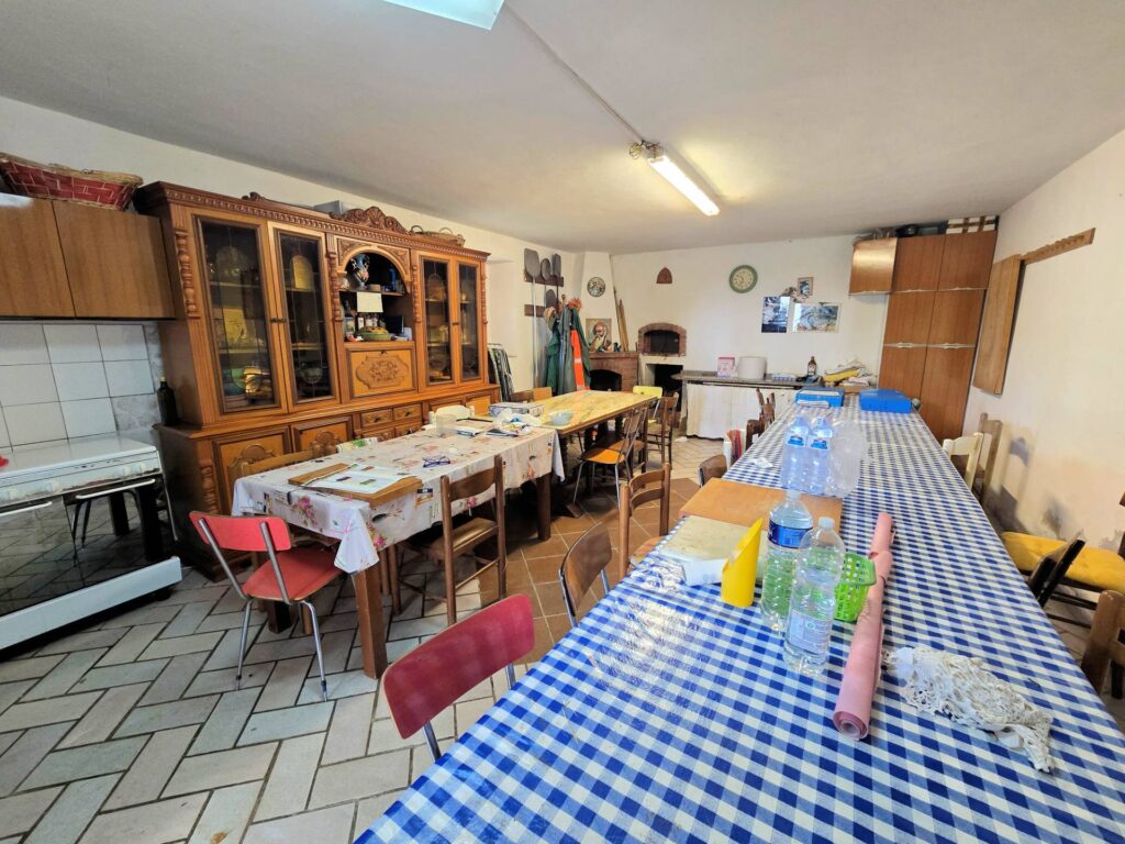 1647-Porzione terratetto di villetta bifamiliare con annessi e ampio terreno in posizione panoramica-Barberino di Mugello-32 Agenzia Immobiliare ASIP