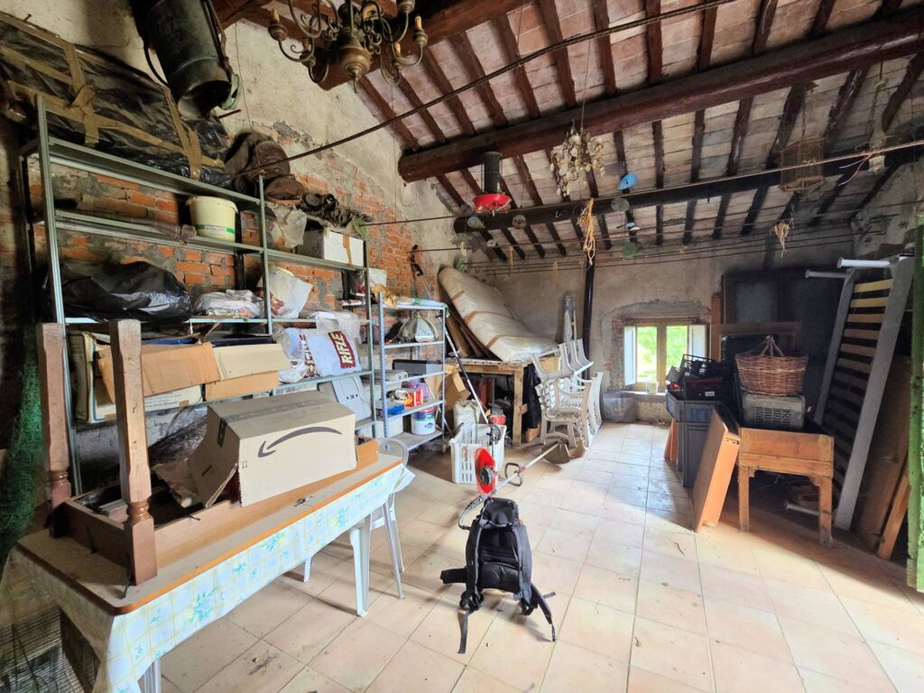 1647-Porzione terratetto di villetta bifamiliare con annessi e ampio terreno in posizione panoramica-Barberino di Mugello-34 Agenzia Immobiliare ASIP