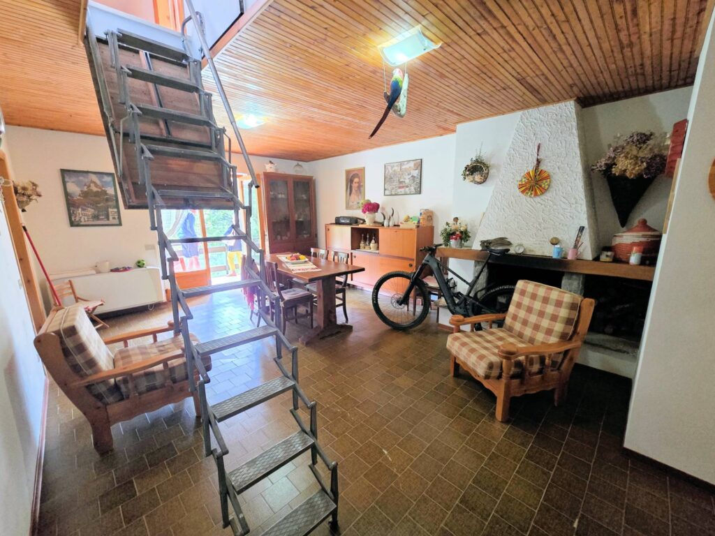 1629-Appartamento al piano primo ed ultimo con giardino privato-Abetone Cutigliano-7 Agenzia Immobiliare ASIP