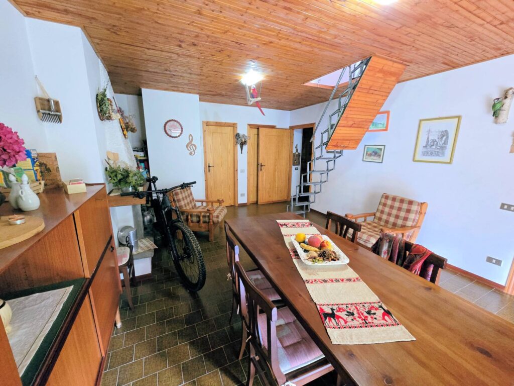 1629-Appartamento al piano primo ed ultimo con giardino privato-Abetone Cutigliano-11 Agenzia Immobiliare ASIP