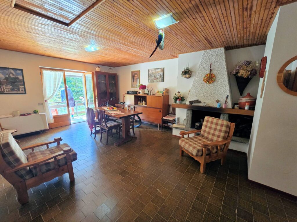 1629-Appartamento al piano primo ed ultimo con giardino privato-Abetone Cutigliano-4 Agenzia Immobiliare ASIP