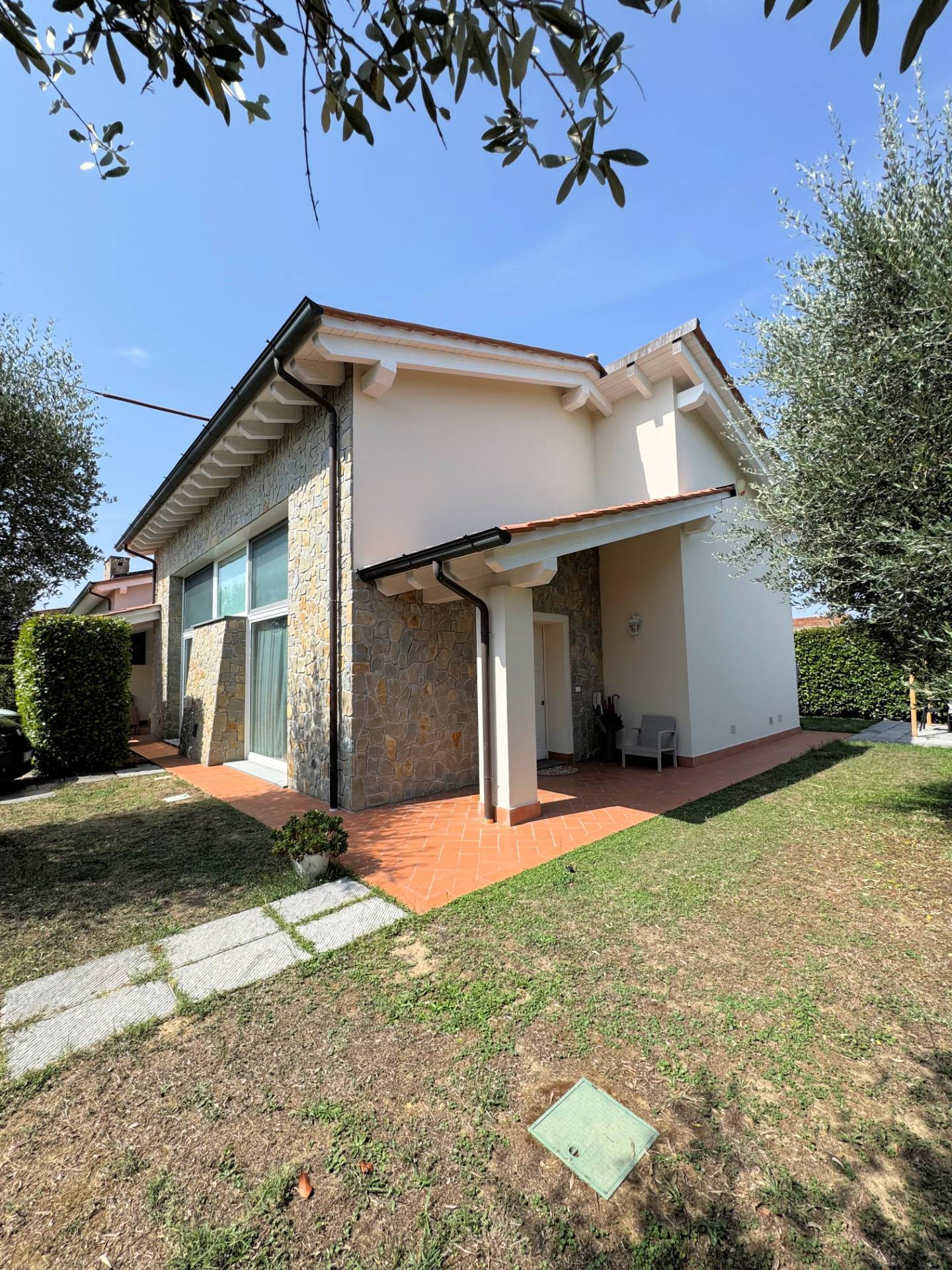 1656-Porzione terratetto di villa bifamiliare-Altopascio-1 Agenzia Immobiliare ASIP