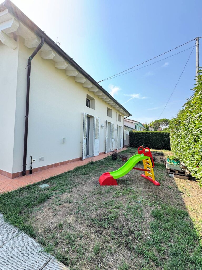 1656-Porzione terratetto di villa bifamiliare-Altopascio-7 Agenzia Immobiliare ASIP