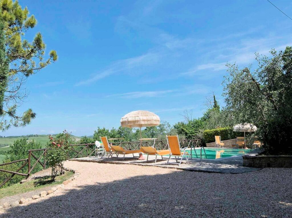 1658-Casale con dependance terreno e due piscine-Volterra-17 Agenzia Immobiliare ASIP