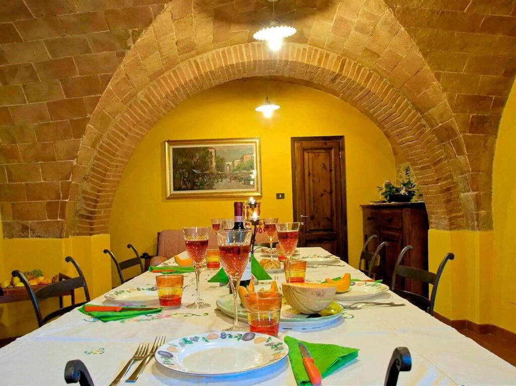 1658-Casale con dependance terreno e due piscine-Volterra-26 Agenzia Immobiliare ASIP