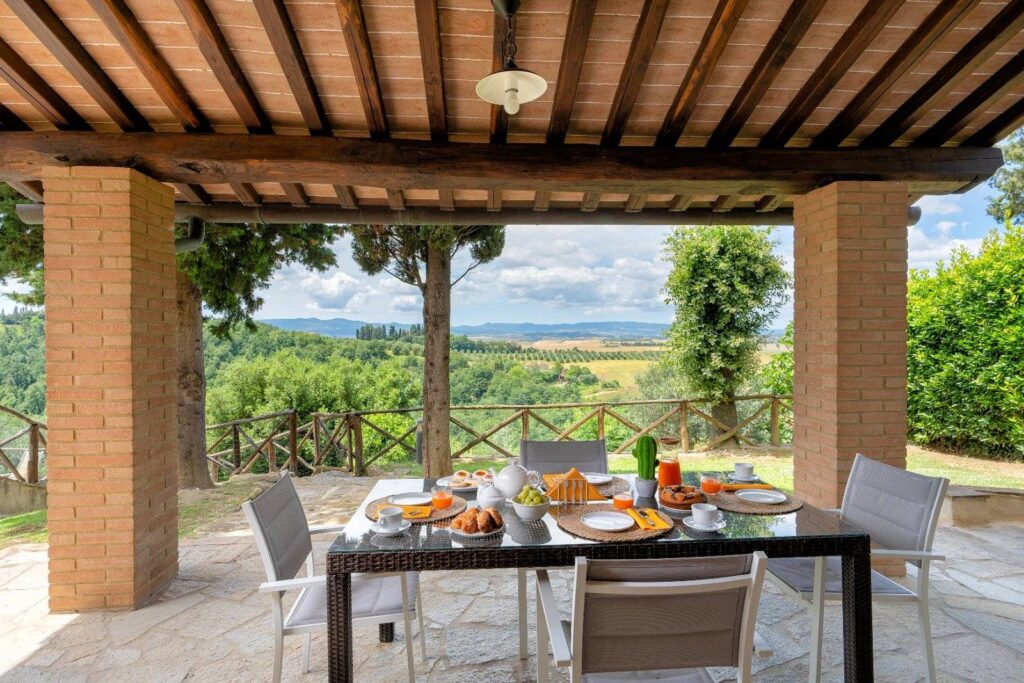 1658-Casale con dependance terreno e due piscine-Volterra-9 Agenzia Immobiliare ASIP