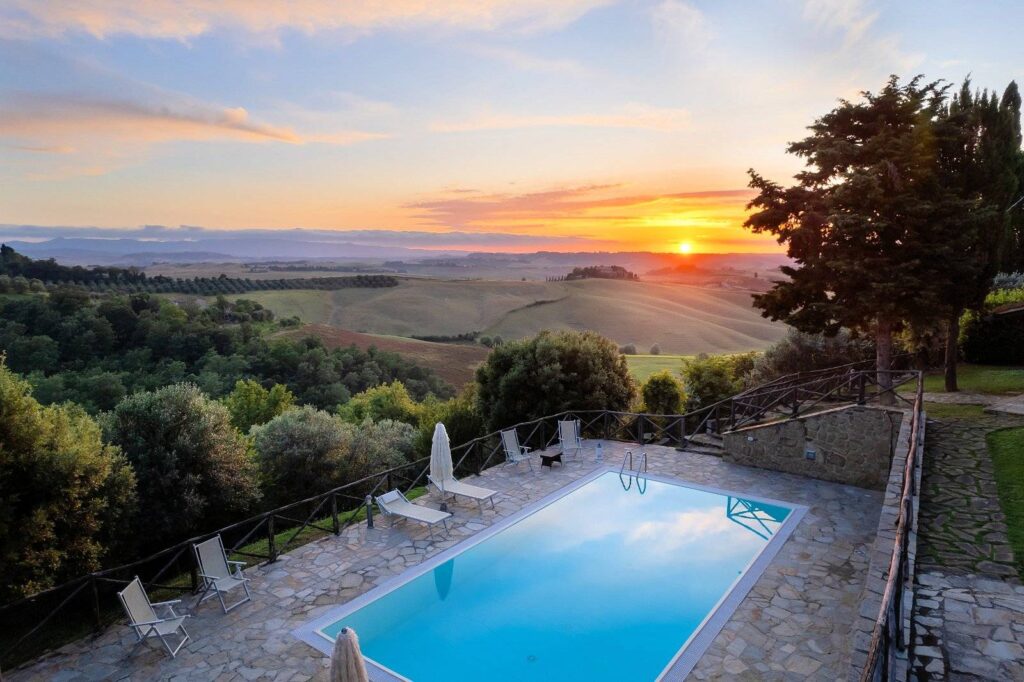 1658-Casale con dependance terreno e due piscine-Volterra-6 Agenzia Immobiliare ASIP