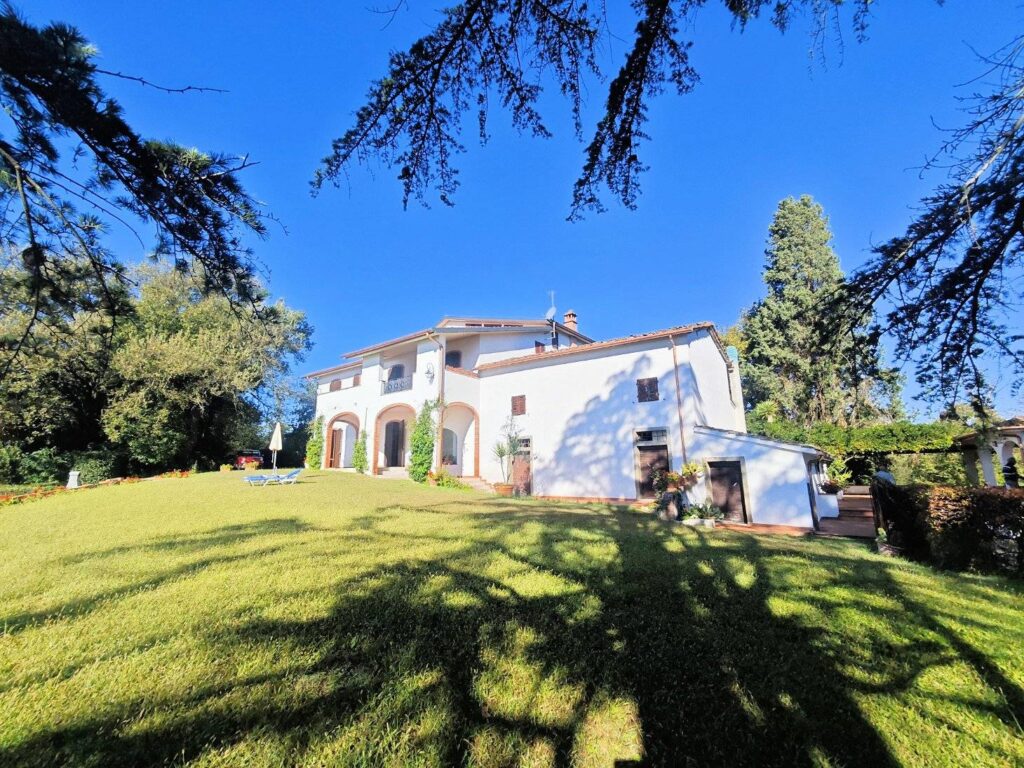 1620-Villa unifamiliare con dependance ampio giardino piscina e vista panoramica-Santa Maria a Monte-3 Agenzia Immobiliare ASIP