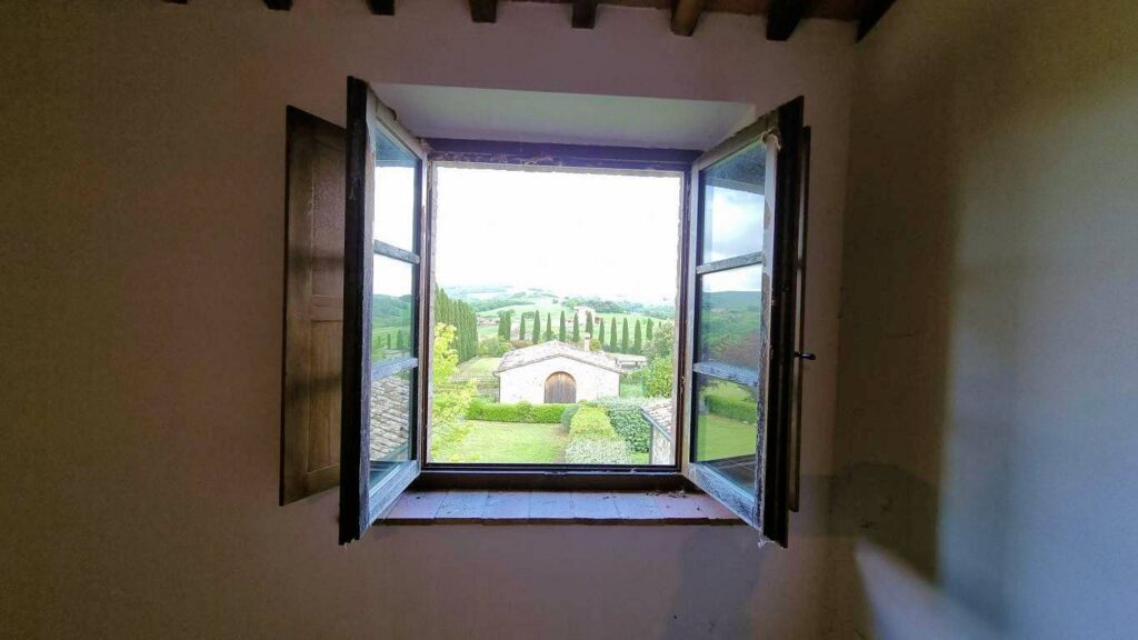 1665-Appartamento in antico borgo ristrutturato con piscina-Volterra-9 Agenzia Immobiliare ASIP