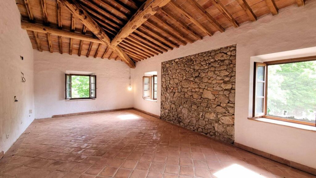 1666-Appartamento con giardino  in antico borgo ristrutturato con piscina-Volterra-18 Agenzia Immobiliare ASIP