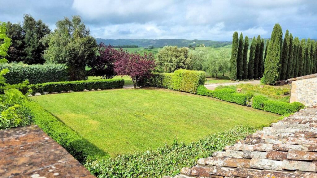 1666-Appartamento con giardino  in antico borgo ristrutturato con piscina-Volterra-16 Agenzia Immobiliare ASIP