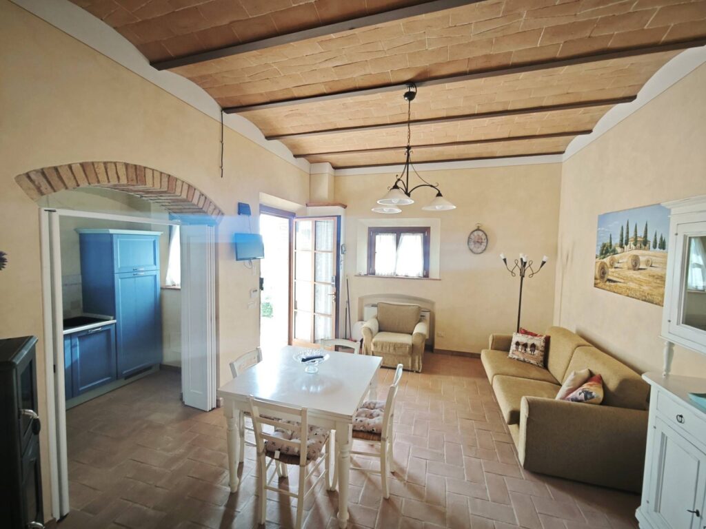 1667-Appartamento al piano terra in un prestigioso complesso immobiliare completamente ristrutturato con  fantastica piscina-Gambassi Terme-5 Agenzia Immobiliare ASIP