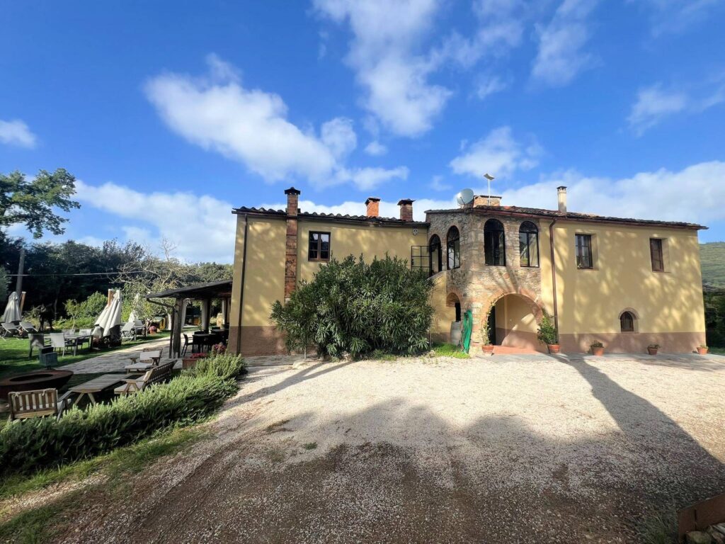1671-Prestigiosa azienda agricola con agriturismo e terreni-Massa Marittima-3 Agenzia Immobiliare ASIP
