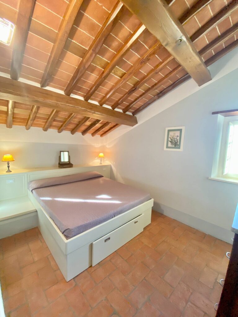 1672-Bellissimo rustico in stile Toscano con parco piscina e suggestiva vista panoramica-Pescaglia-28 Agenzia Immobiliare ASIP