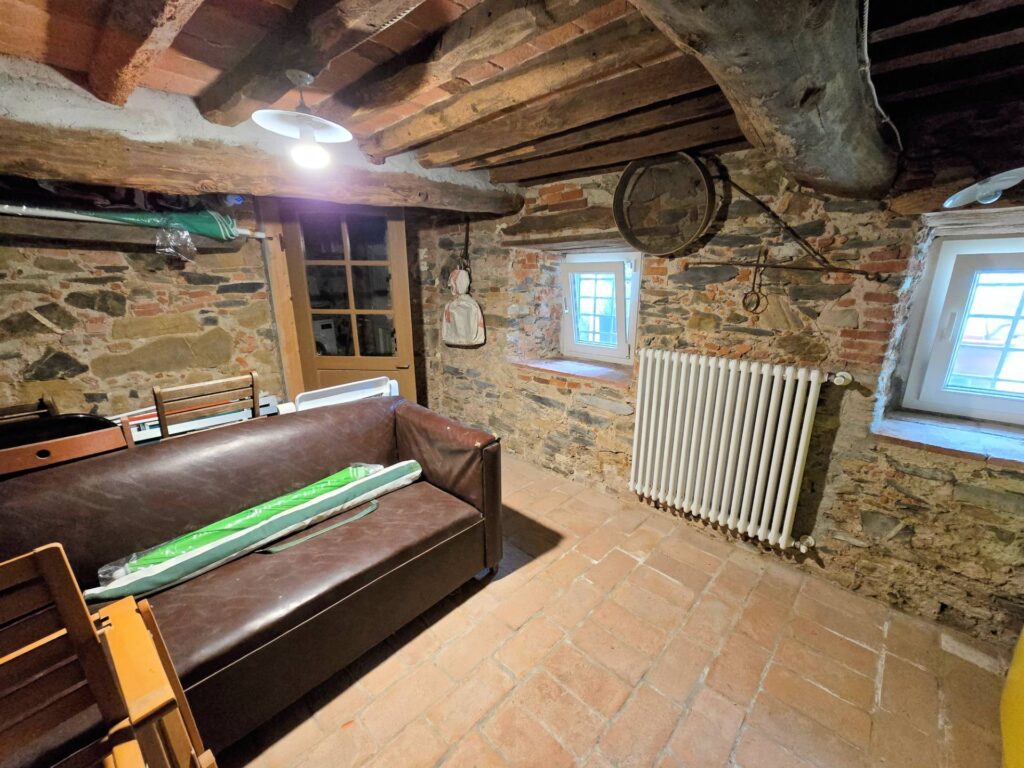 1673-Terratetto libero su tre lati con ampio giardino e vista panoramica fino al mare-Massarosa-30 Agenzia Immobiliare ASIP