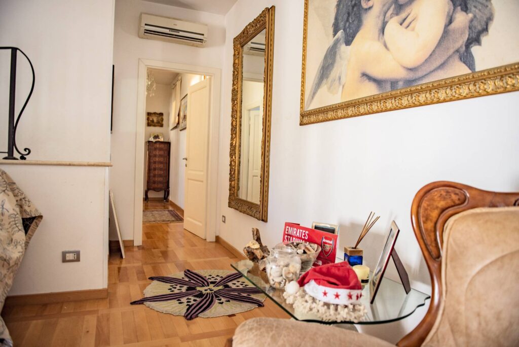 1675-Appartamento di ampia superficie con entrata indipendente disposto al piano terra e primo-San Vincenzo-4 Agenzia Immobiliare ASIP