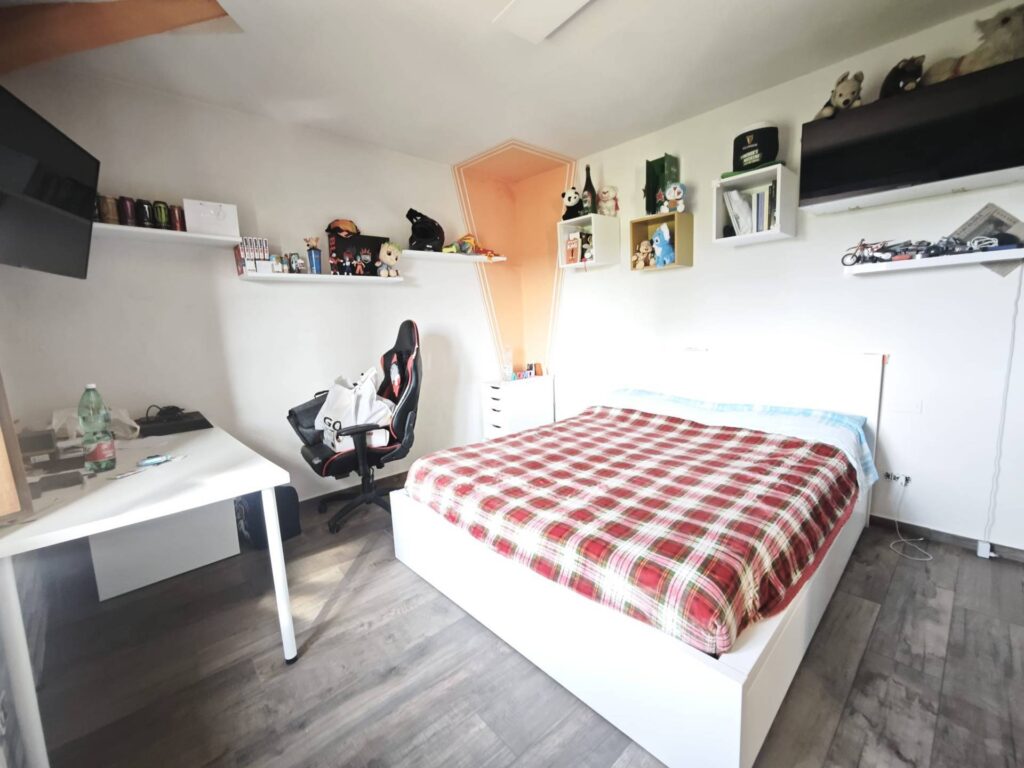 1677-Porzione di casale suddiviso in due appartamenti ristrutturati con vista panoramica-Volterra-10 Agenzia Immobiliare ASIP