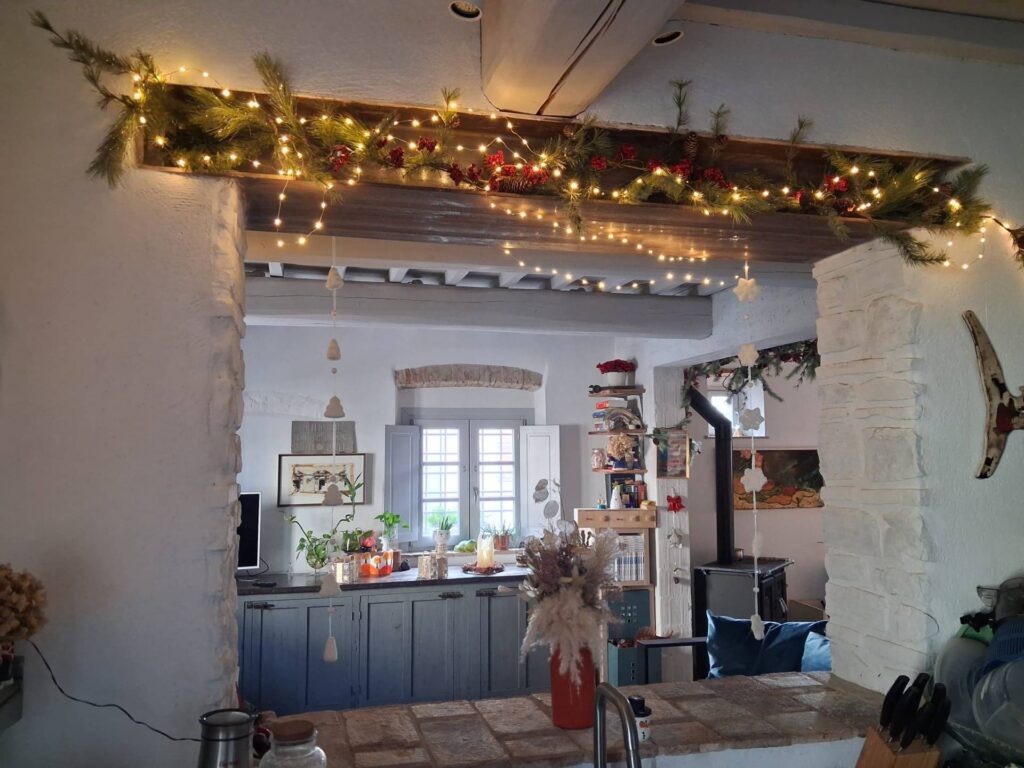 1680-Terratetto completamente ristrutturato libero su tre lati con dependance giardino e posti auto a Tizzana-Quarrata-6 Agenzia Immobiliare ASIP