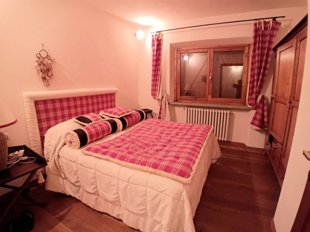 1686-Bellissima villa unifamiliare con annessi parco e piscina-Marliana-26 Agenzia Immobiliare ASIP