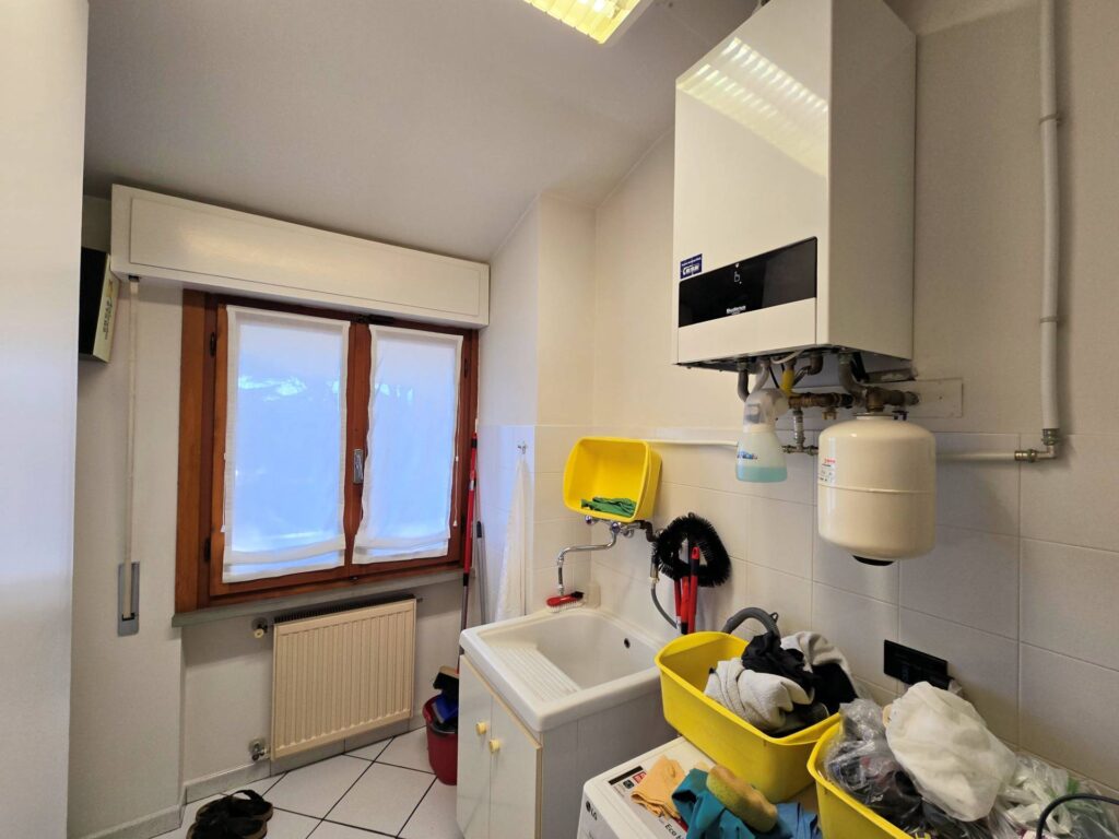 1687-Appartamento posto al piano primo di villetta bifamiliare con garage e giardino-Buggiano-25 Agenzia Immobiliare ASIP