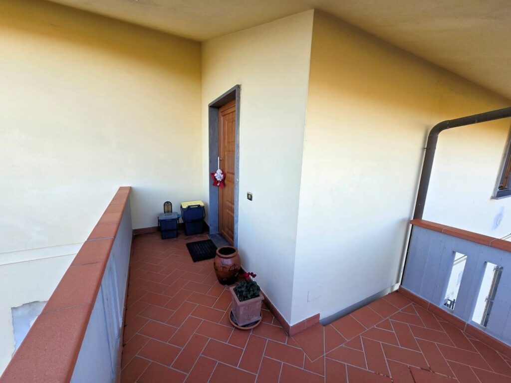 1687-Appartamento posto al piano primo di villetta bifamiliare con garage e giardino-Buggiano-10 Agenzia Immobiliare ASIP