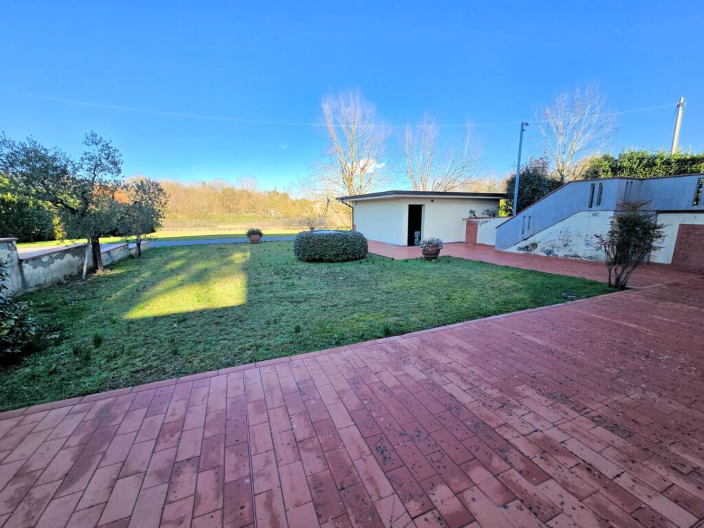 1687-Appartamento posto al piano primo di villetta bifamiliare con garage e giardino-Buggiano-23 Agenzia Immobiliare ASIP