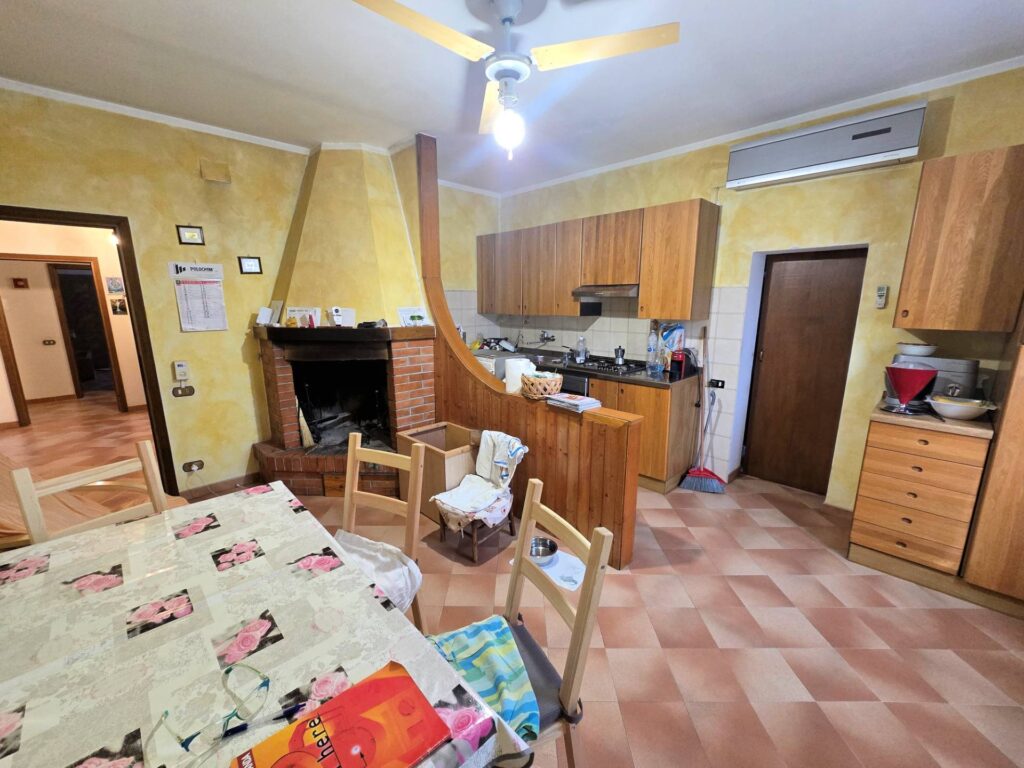 1690-Casale con annessi ampio terreno e vista panoramica-Fucecchio-27 Agenzia Immobiliare ASIP