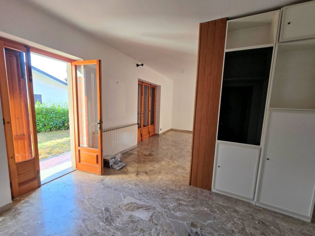 1661-Porzione di bifamiliare posta al piano terra con giardino privato-Abetone Cutigliano-14 Agenzia Immobiliare ASIP