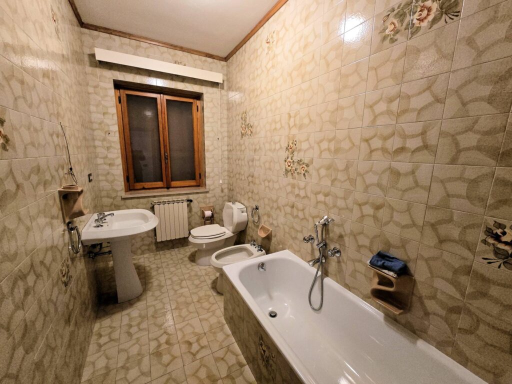 1661-Porzione di bifamiliare posta al piano terra con giardino privato-Abetone Cutigliano-22 Agenzia Immobiliare ASIP