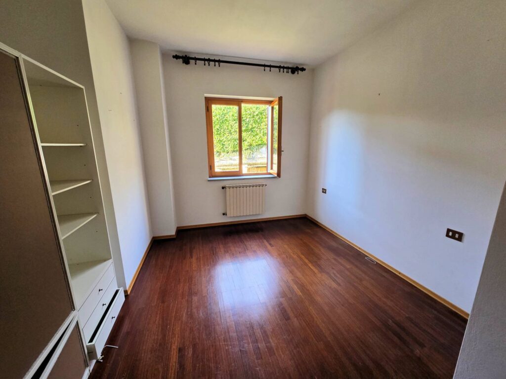 1661-Porzione di bifamiliare posta al piano terra con giardino privato-Abetone Cutigliano-19 Agenzia Immobiliare ASIP