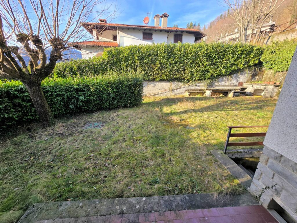 1661-Porzione di bifamiliare posta al piano terra con giardino privato-Abetone Cutigliano-8 Agenzia Immobiliare ASIP