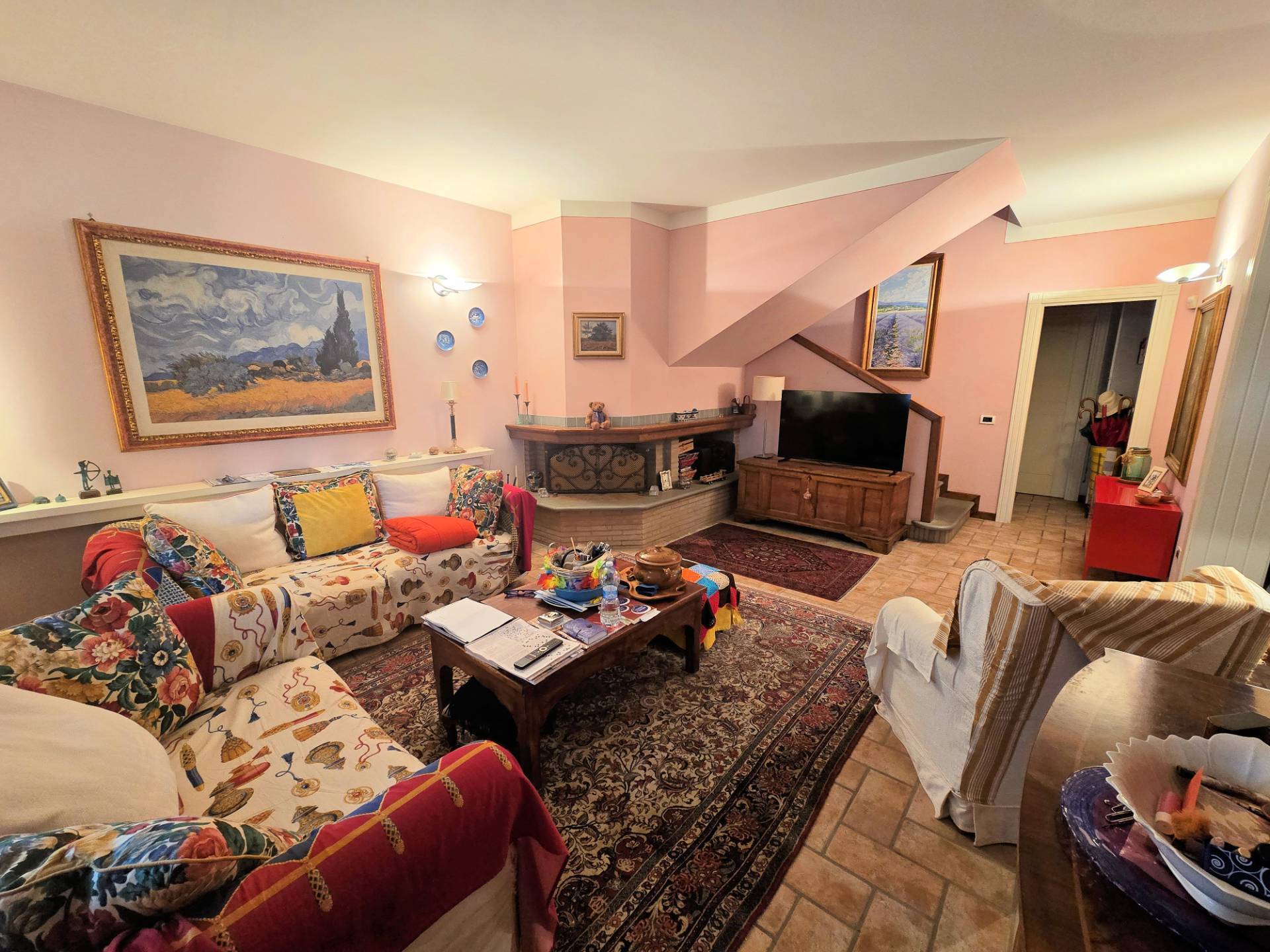 1692-Ampia porzione di villetta bifamiliare con giardino-Massa e Cozzile-1 Agenzia Immobiliare ASIP