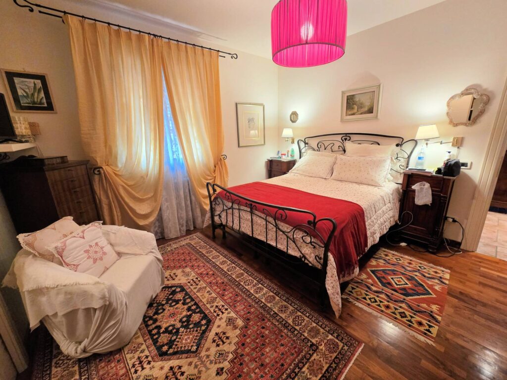 1692-Ampia porzione di villetta bifamiliare con giardino-Massa e Cozzile-21 Agenzia Immobiliare ASIP