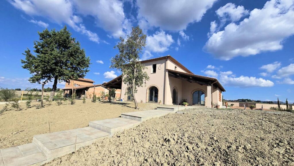 1608-Porzione terratetto di villa bifamiliare con giardino privato e piscina condominiale-Lajatico-8 Agenzia Immobiliare ASIP