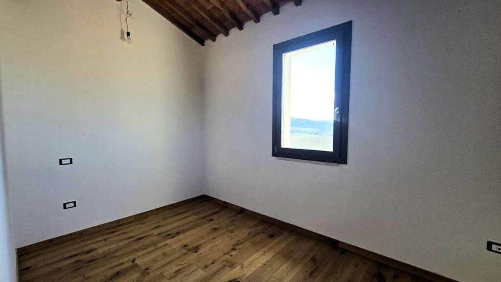 1608-Porzione terratetto di villa bifamiliare con giardino privato e piscina condominiale-Lajatico-23 Agenzia Immobiliare ASIP