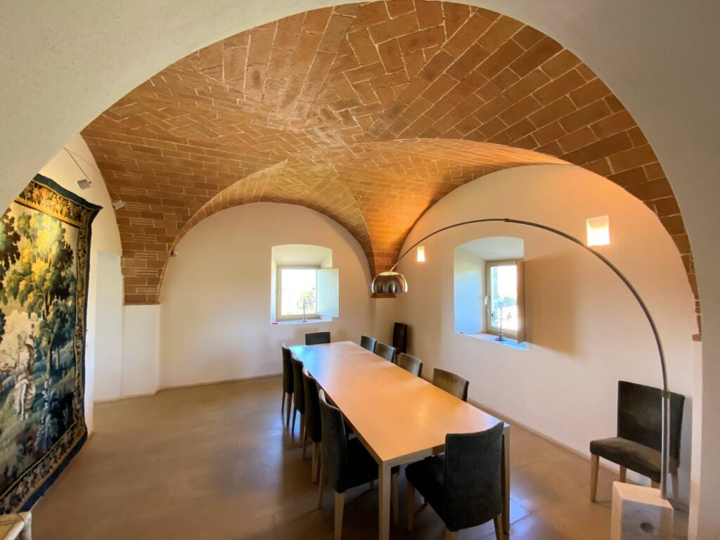 1538-Proprieta' prestigiosa in un'oasi di pace e bellezza naturalistica-Volterra-26 Agenzia Immobiliare ASIP